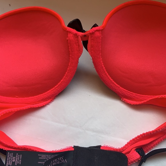 Victoria Secret Very Sexy Push-Up - Picture 4 of 4